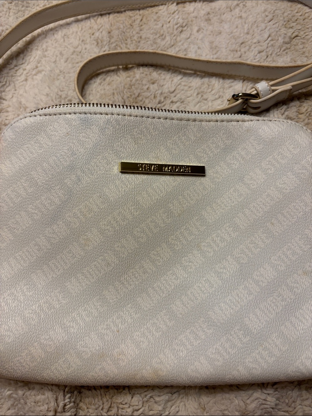 Steve Madden Ivory/White Textured Crossbody Bag with Gold Accent